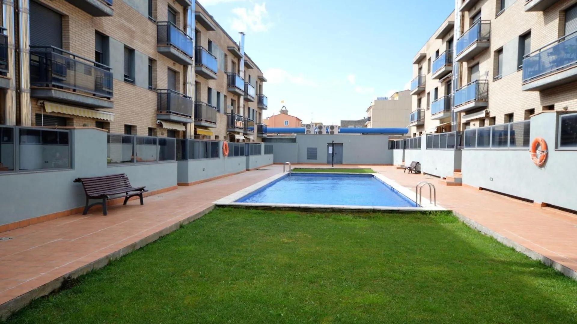 Apto. Centrico En Sant Pere Pescador - Piscina, Jardin, A/C, Terraza Grande, Wifi - Es-89-88 0*,